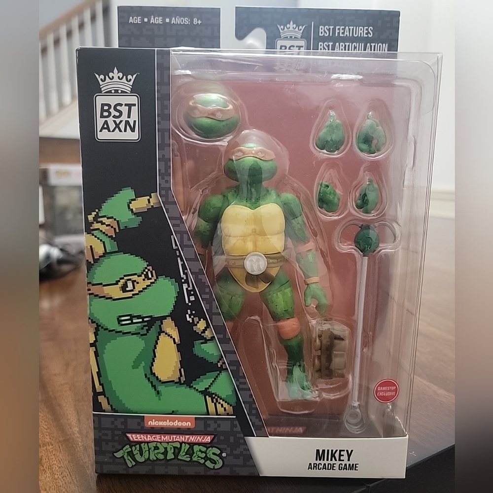 Teenage Mutant Ninja Turtles Mikey Arcade Game Action Figure BST AXN Exclusive